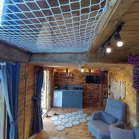 Campsite Oemra *
